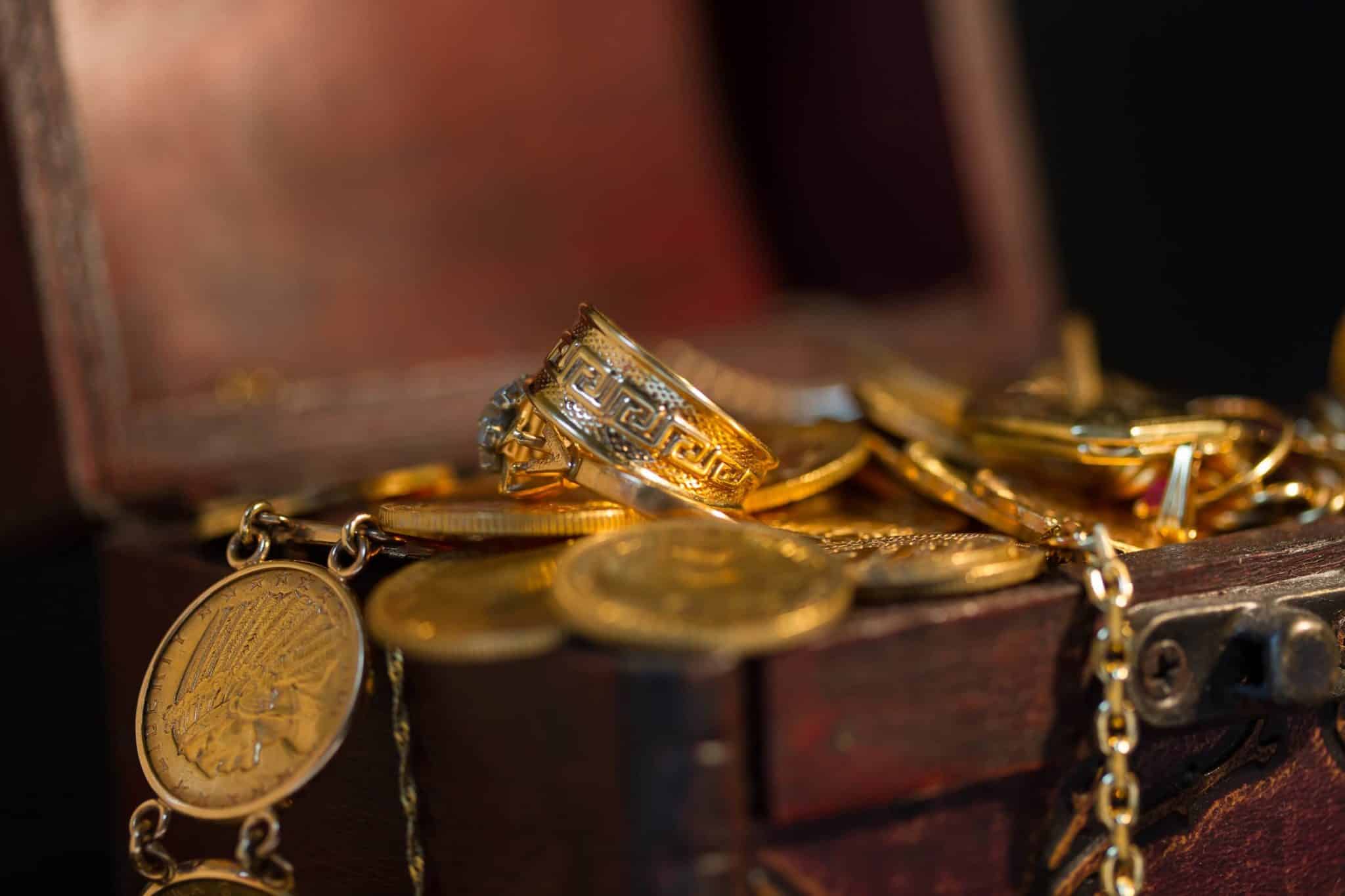 Vendez de vieilles pièces or en Suisse. Évaluation gratuite de pièces en or  à Lausanne, Genève, Nyon, Montreux, Bâle, Zürich